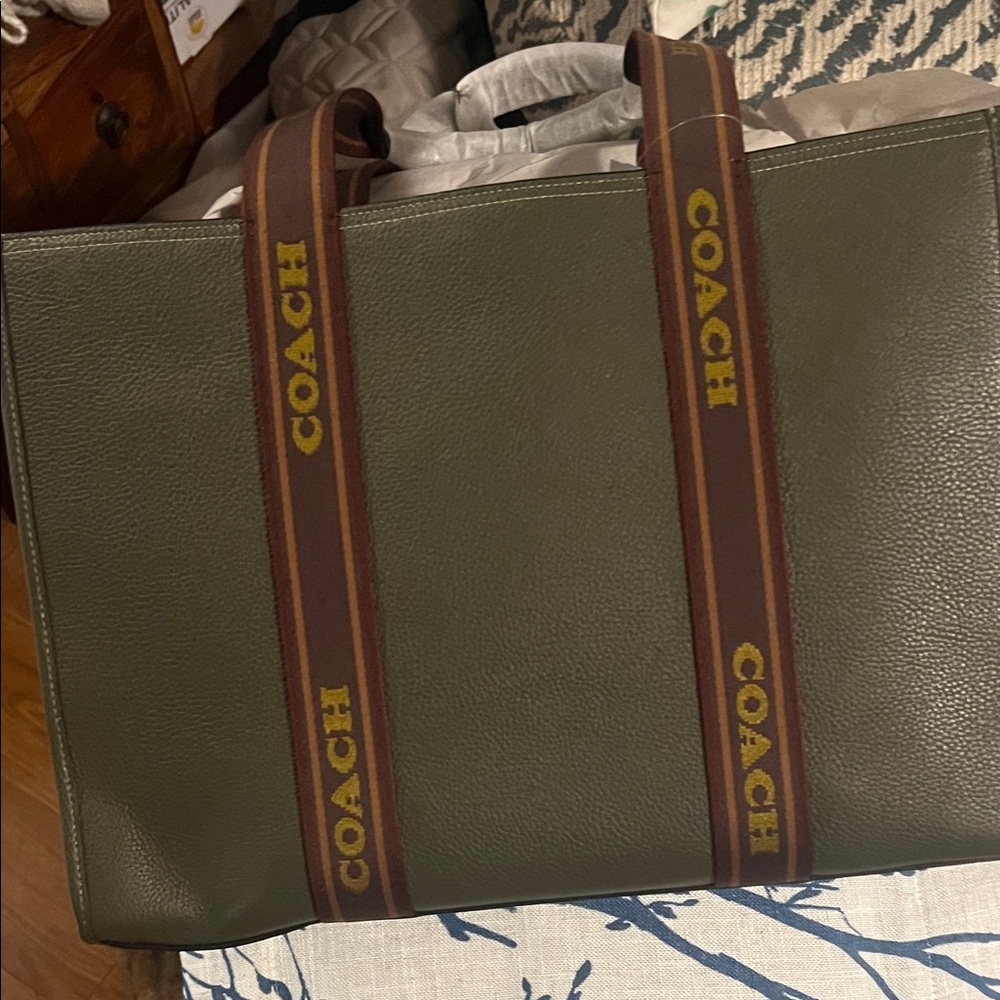 Coach Olive and Brown Tote Bag - Picture 4 of 9